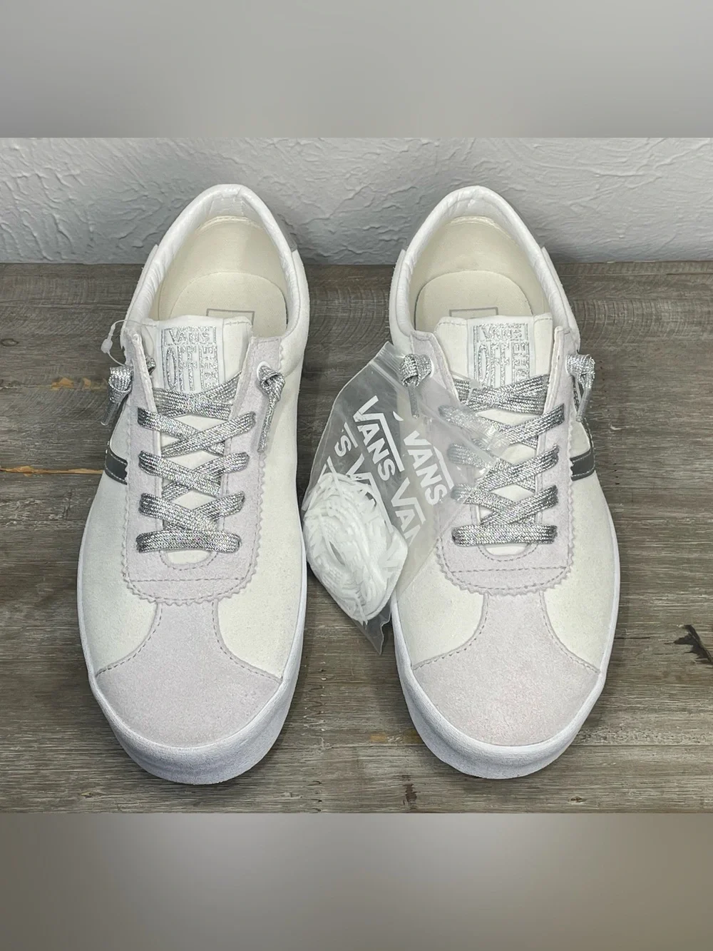 New Vans Sport Low High Shine Suede Sneaker Off-White Silver Metallic 11 W 9.5 M